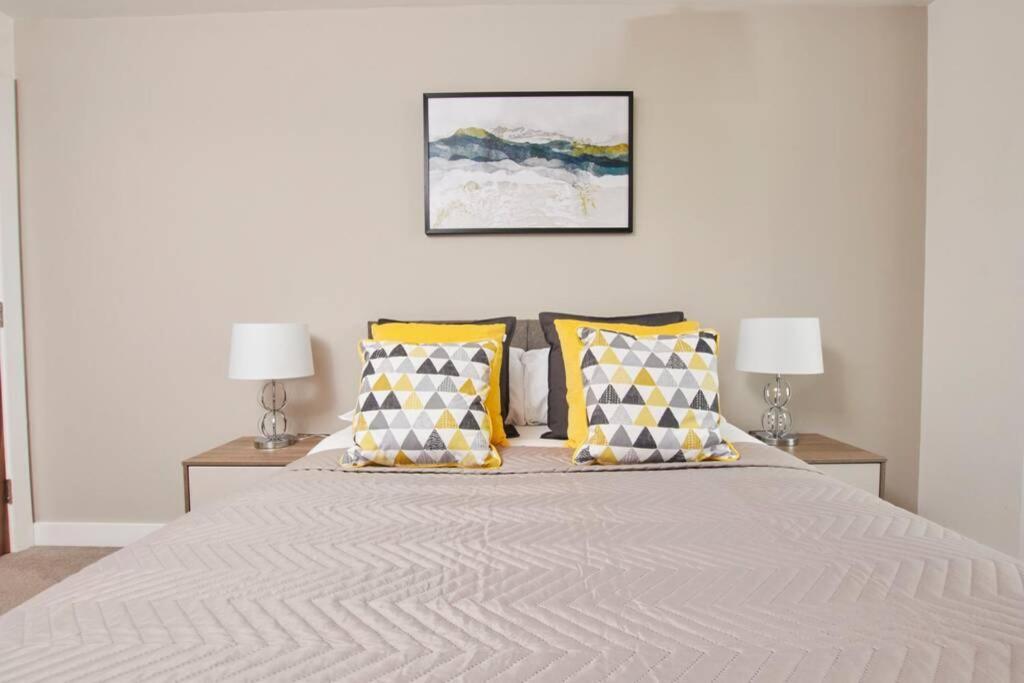 מנצ'סטר Lovely Apartment - Private Parking - Stadium Views מראה חיצוני תמונה